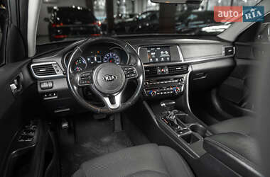 Седан Kia Optima 2017 в 
