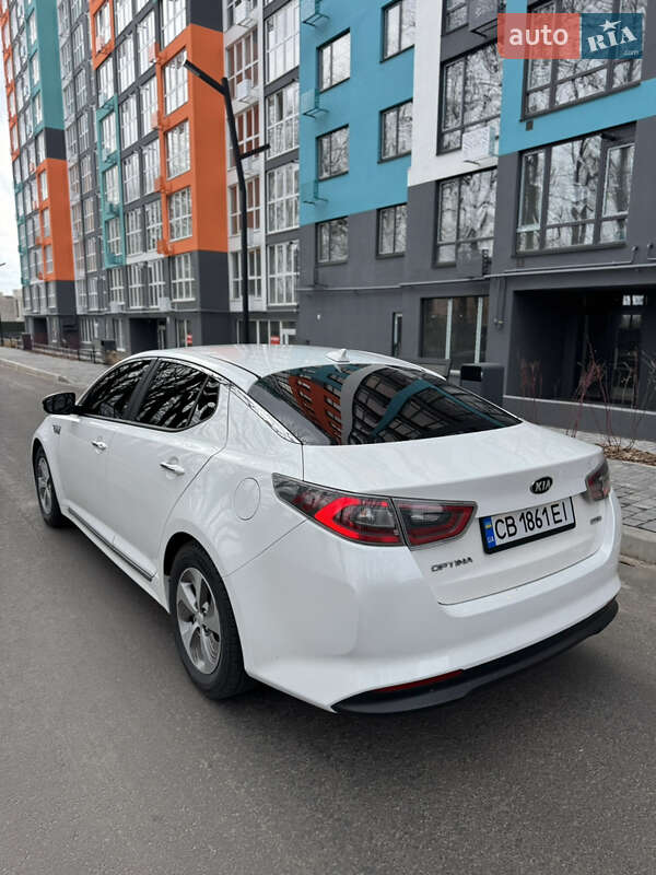 Седан Kia Optima 2014 в Чернигове