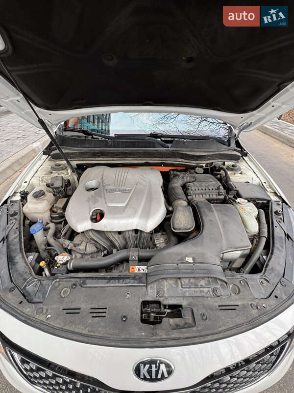 Седан Kia Optima 2014 в Чернигове