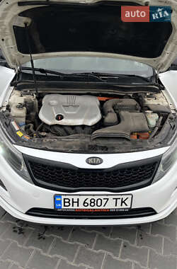 Седан Kia Optima 2014 в 
