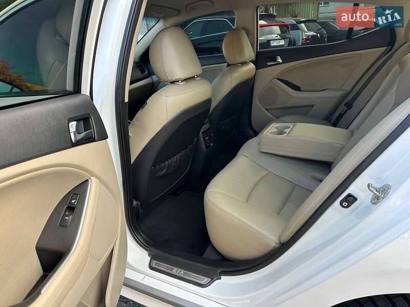 Седан Kia Optima 2013 в Одесі