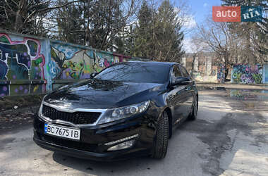 Седан Kia Optima 2011 в 