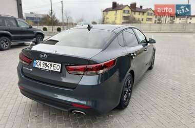 Седан Kia Optima 2016 в 