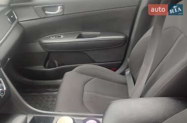 Седан Kia Optima 2016 в 