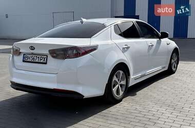 Седан Kia Optima 2015 в 