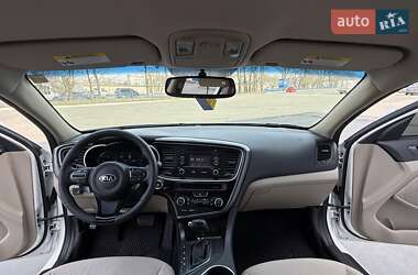 Седан Kia Optima 2015 в 