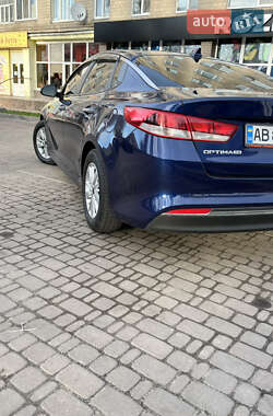 Седан Kia Optima 2017 в 