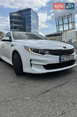Седан Kia Optima 2016 в Днепре