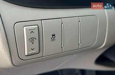 Седан Kia Optima 2013 в 