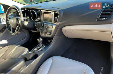 Седан Kia Optima 2012 в 