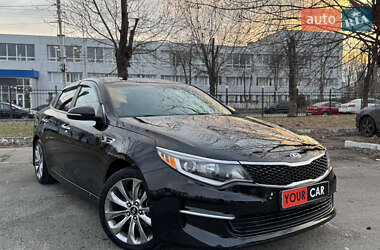 Седан Kia Optima 2017 в 