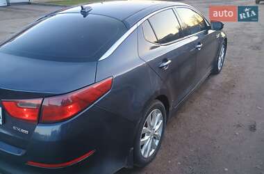 Седан Kia Optima 2015 в 