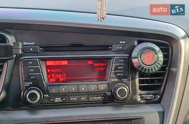 Седан Kia Optima 2011 в 