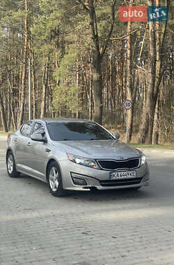 Седан Kia Optima 2015 в 