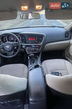 Седан Kia Optima 2015 в 