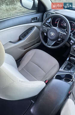 Седан Kia Optima 2015 в 