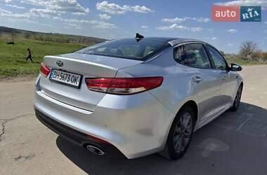 Седан Kia Optima 2016 в 