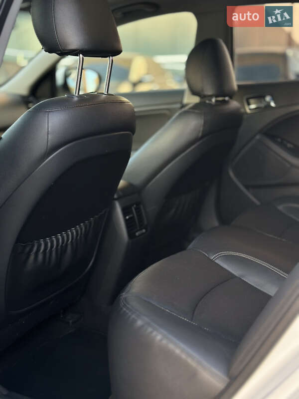 Седан Kia Optima 2013 в Одесі