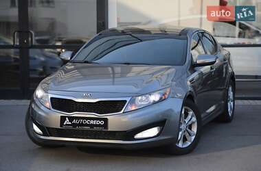 Седан Kia Optima 2012 в Харкові