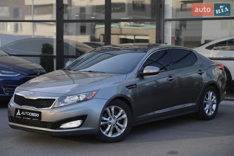 Седан Kia Optima 2012 в Харкові
