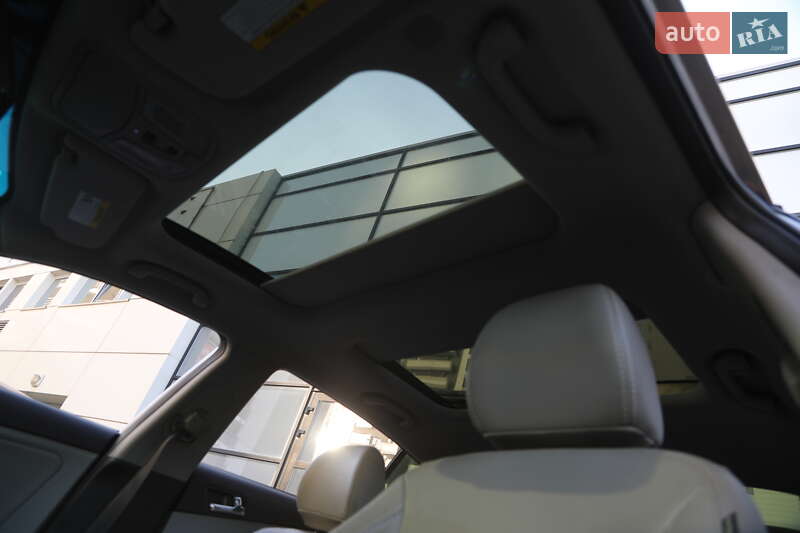 Седан Kia Optima 2012 в Харкові