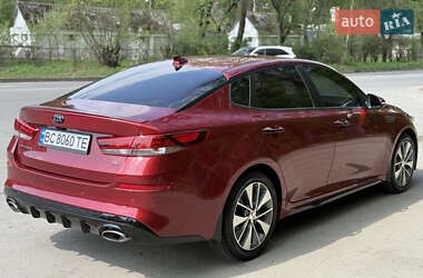 Седан Kia Optima 2018 в 