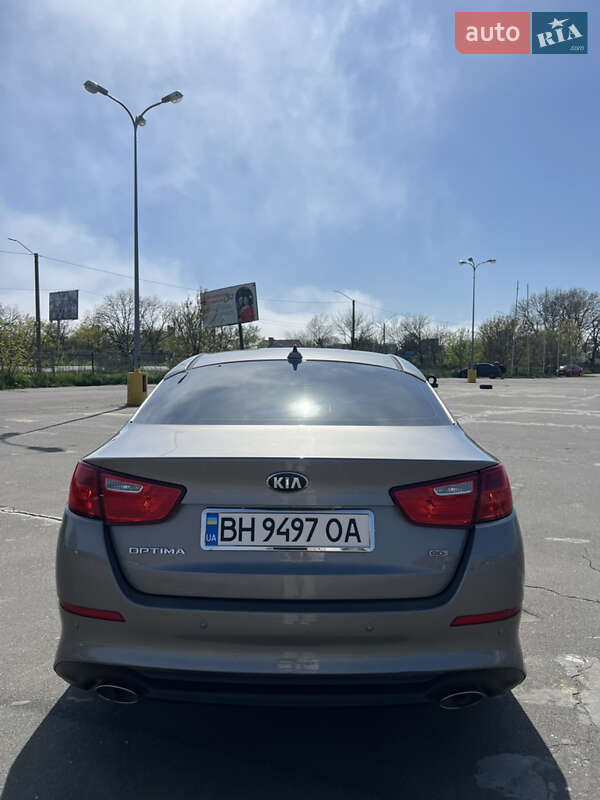 Седан Kia Optima 2015 в Одессе