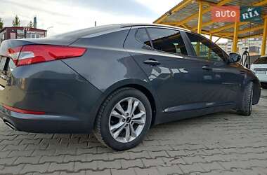 Седан Kia Optima 2013 в 