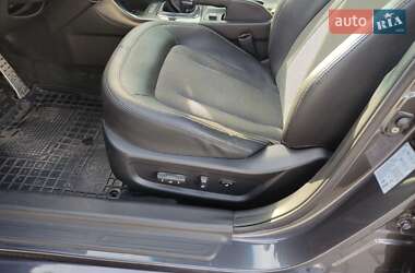 Седан Kia Optima 2013 в 