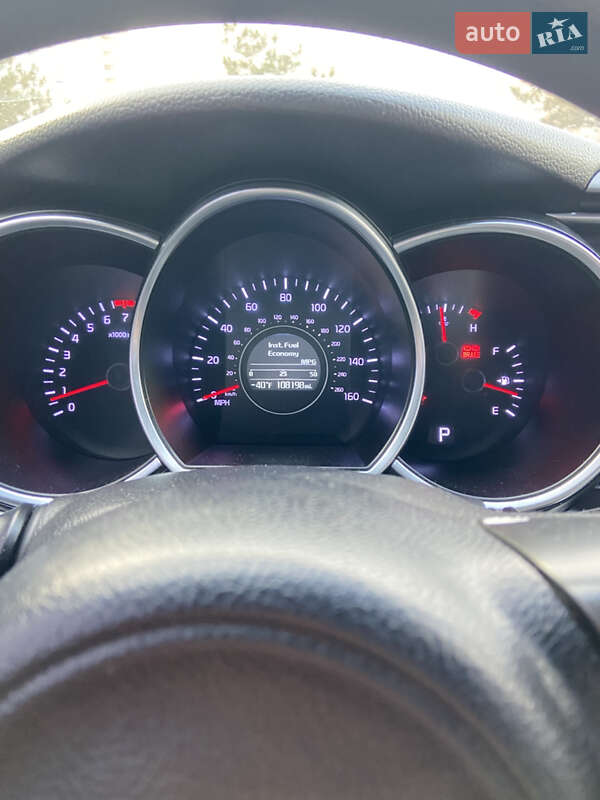 Седан Kia Optima 2013 в Николаеве