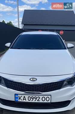 Седан Kia Optima 2016 в Березане
