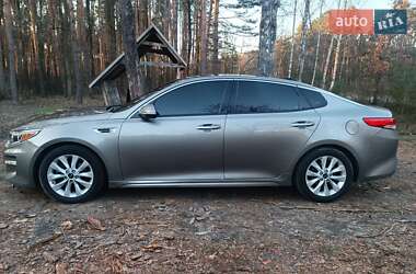 Седан Kia Optima 2016 в Полонному