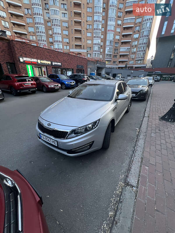 Седан Kia Optima 2011 в Києві