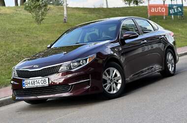Седан Kia Optima 2016 в 