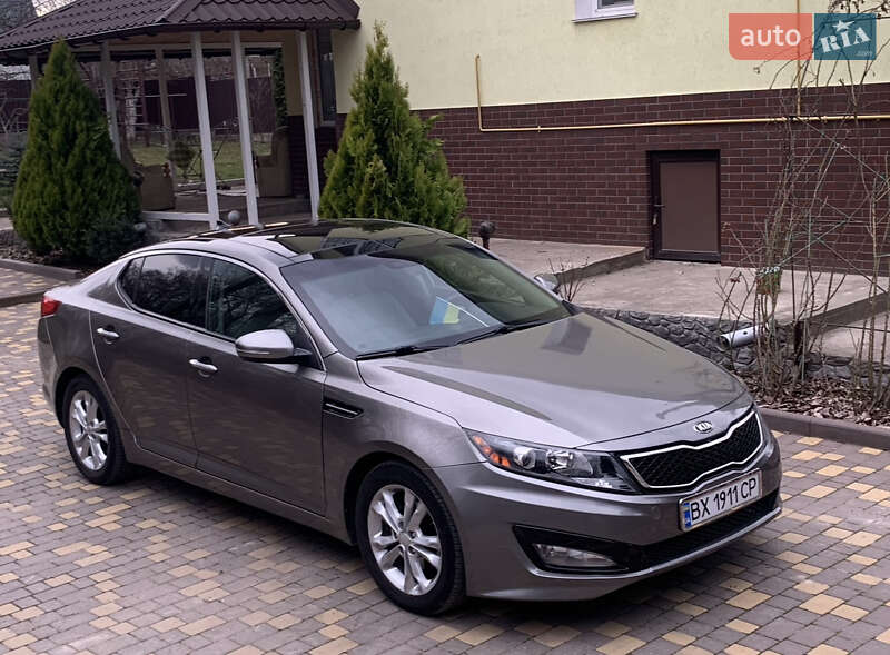 Седан Kia Optima 2012 в Хмельницькому
