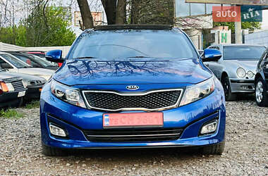 Седан Kia Optima 2015 в 