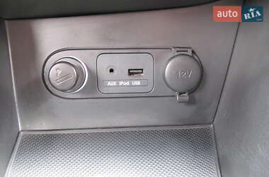Седан Kia Optima 2012 в 