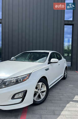 Седан Kia Optima 2014 в 