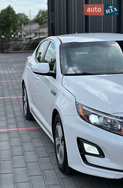 Седан Kia Optima 2014 в 