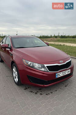 Седан Kia Optima 2010 в Городку