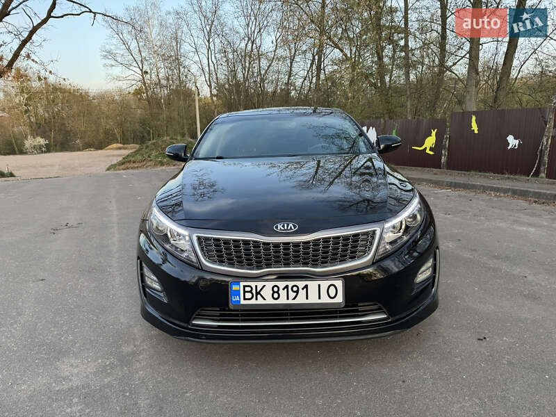 Седан Kia Optima 2014 в Ровно