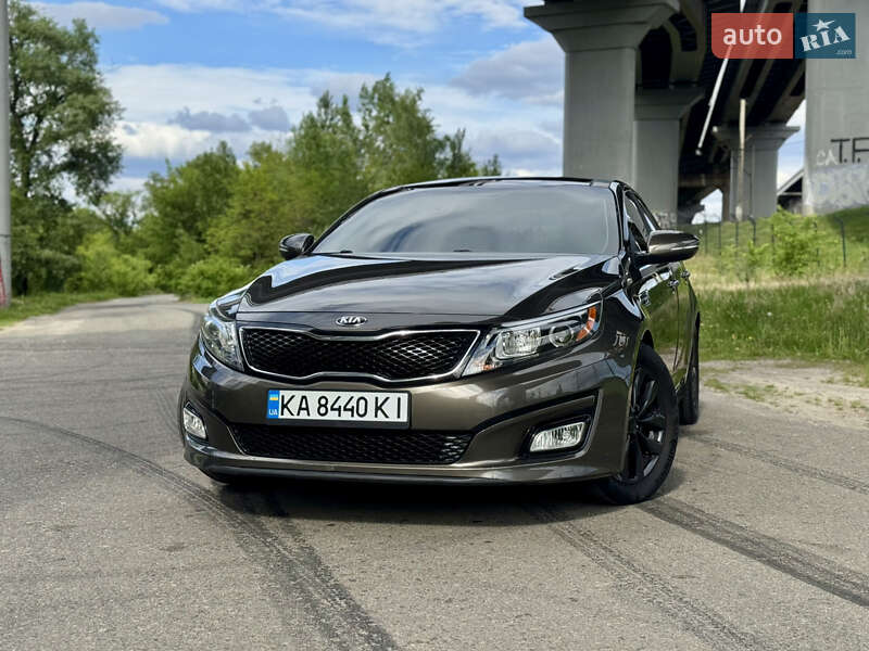Седан Kia Optima 2013 в Києві