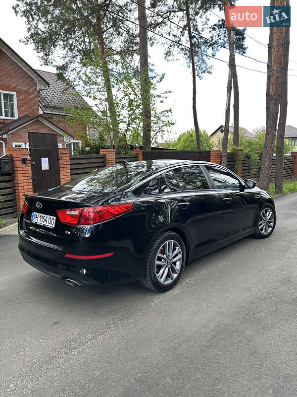 Седан Kia Optima 2013 в Софіївській Борщагівці