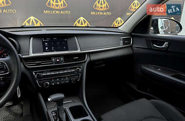 Седан Kia Optima 2018 в 