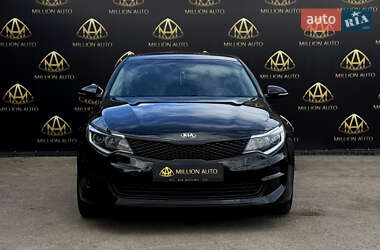 Седан Kia Optima 2018 в 