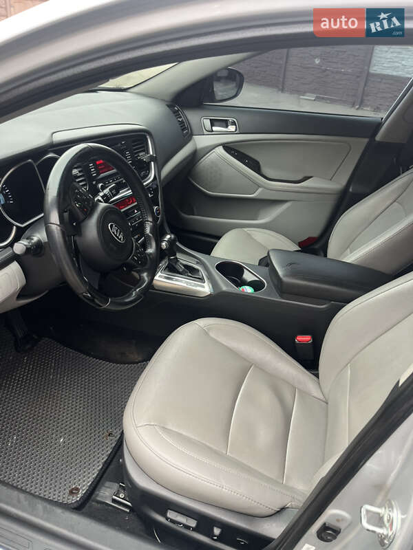 Седан Kia Optima 2014 в Харькове