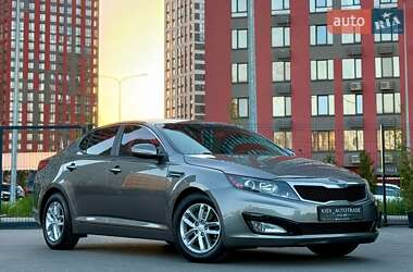 Седан Kia Optima 2012 в Киеве