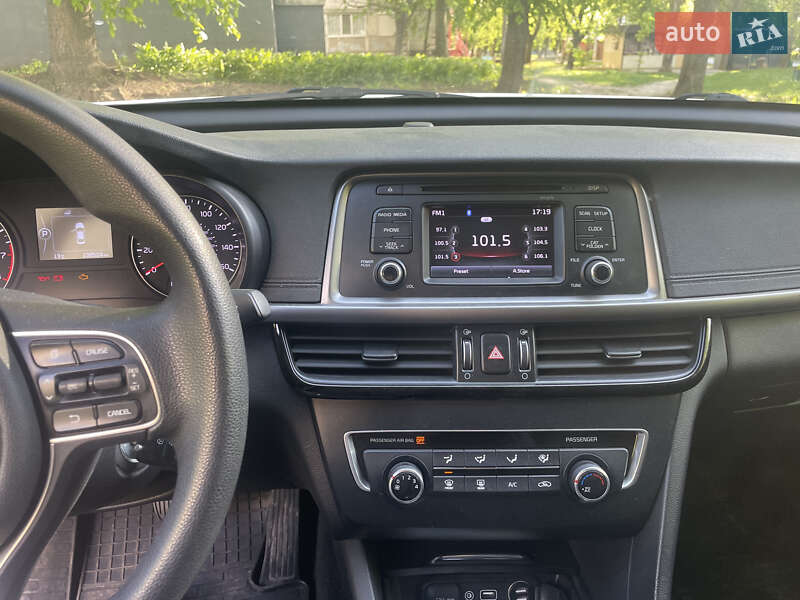 Седан Kia Optima 2015 в Харкові