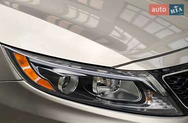 Седан Kia Optima 2014 в 