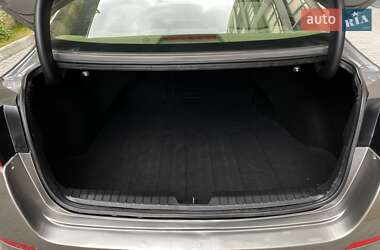 Седан Kia Optima 2014 в 